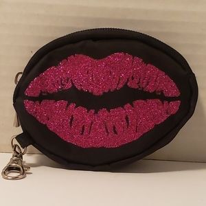 NWOT Sparkly Lipstick Print Makeup Bag